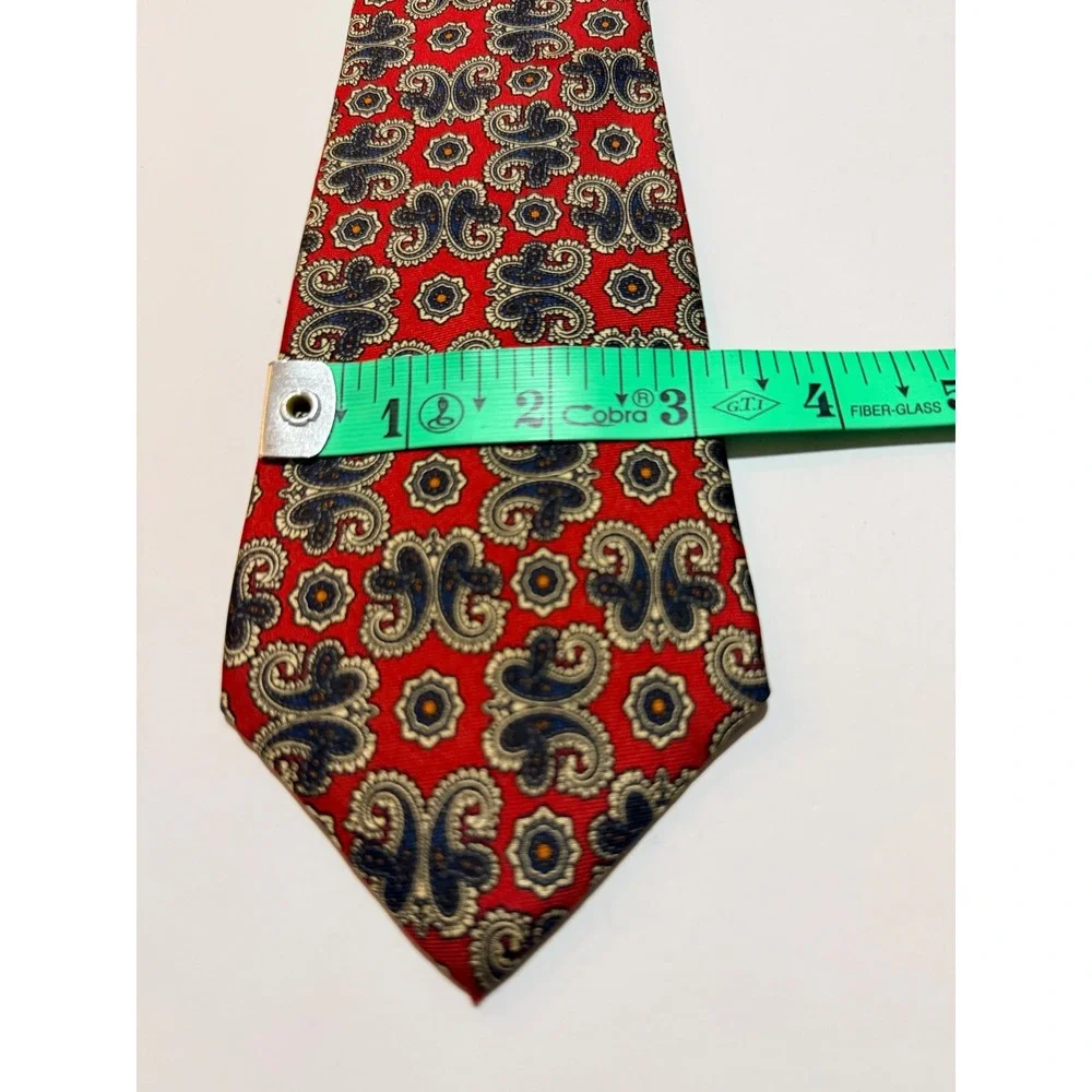 Liberty of London Necktie Red Paisley Silk Medallion Classic Made in USA Tie